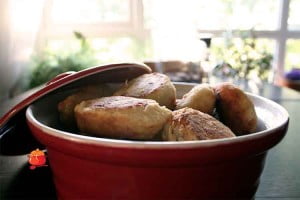 Kopytka ziemniaczane nadziewane mięsem