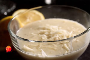 Przepyszny sos parmezanowy