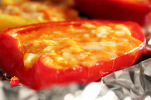 Papryka zapiekana serem