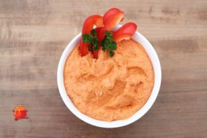 Paprykowy hummus