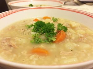 Staropolski krupnik domowy