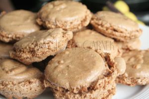 Makaroniki orzechowe, czyli orzechowe bezy