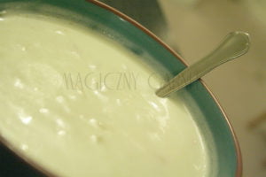 Dip jogurtowo-migdałowy