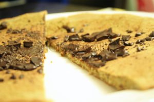 Omlet z płatkami owsianymi i czekoladą